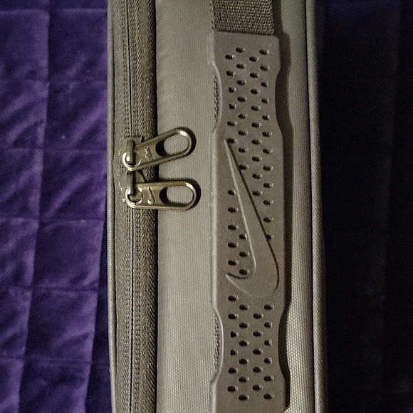 Nike Black Lunch Box - Picture 8 of 16